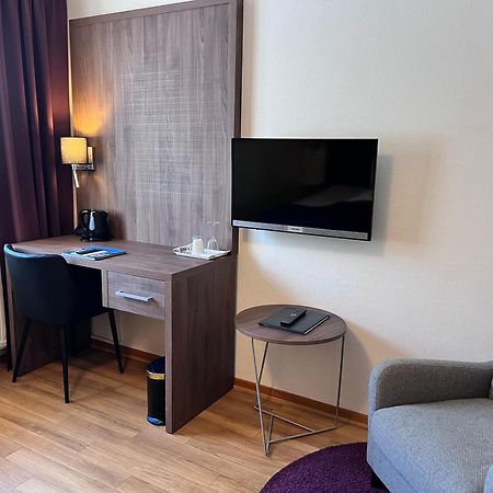 Hotel Wictoria Мариестад Экстерьер фото
